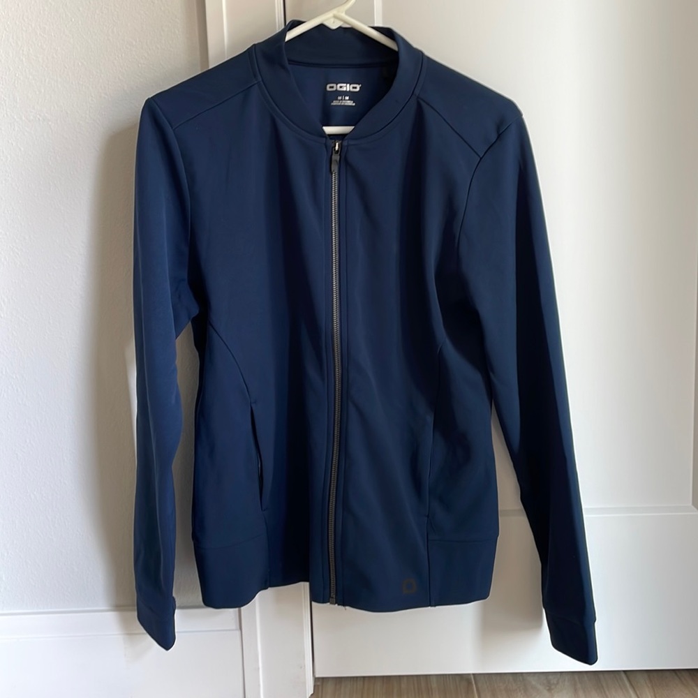 OGIO Women’s Zip-up sweater. New with tags